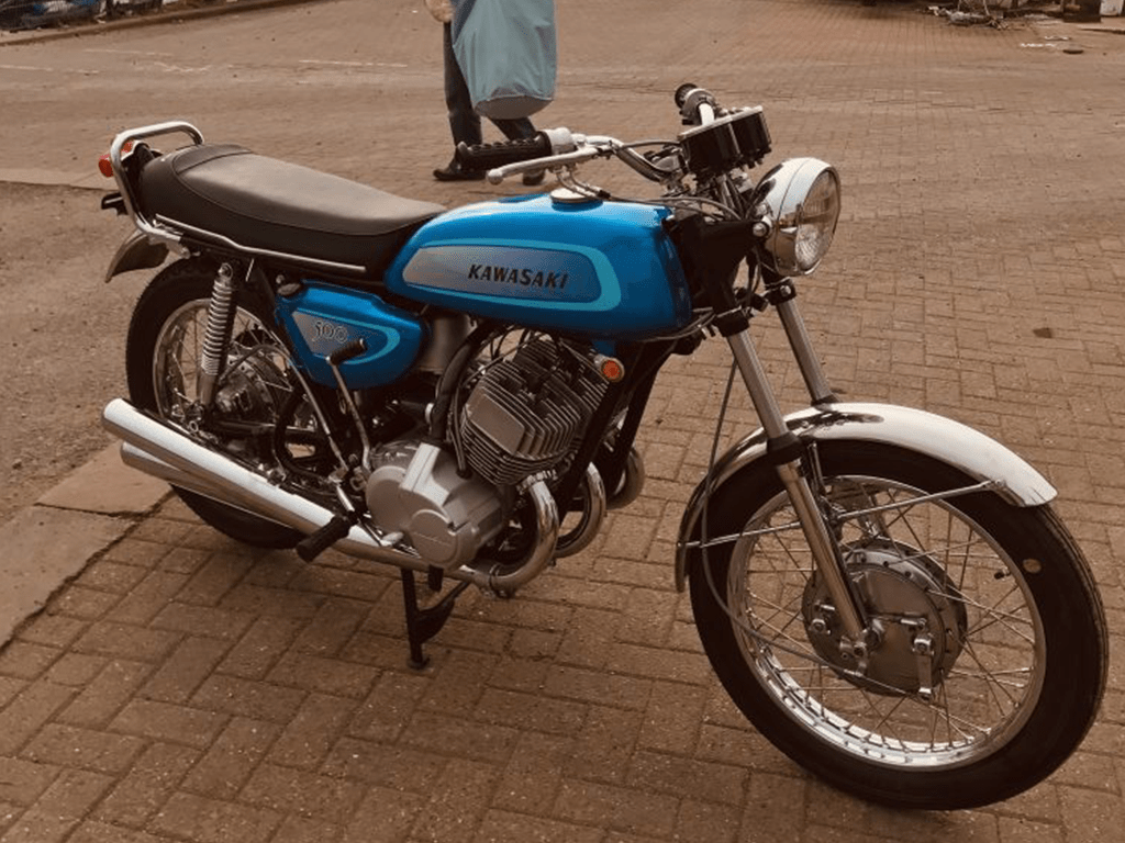 Fully restore Kawasaki motorbike